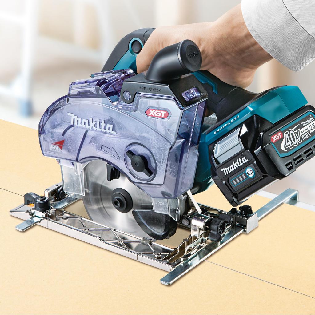 Makita KS004GRDX 125mm Cordless Dustproof Circular 40V Max with Two and Case Saw, 2.5Ah, Batteries, Charger,