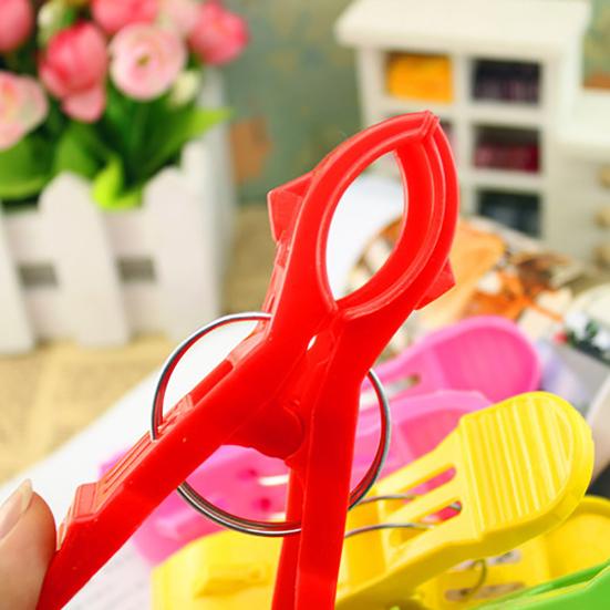 4 Pcs Plastic Bright Color Large Towel Pegs Clips Quilt Clothes Drying Tool Clip