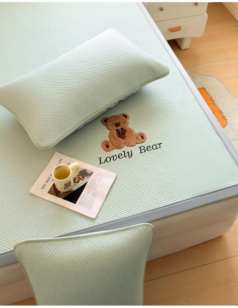 Three piece set of embroidered A-class bean mat, PE polyester double jacquard bean mat, student dormitory mat