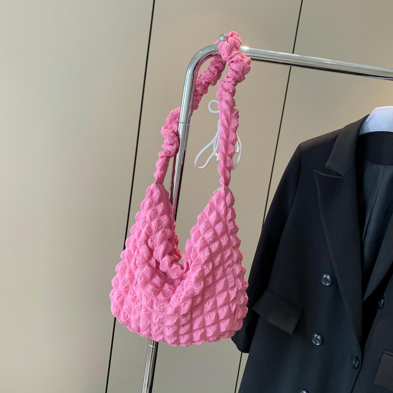 Модная плиссированная сумка через плечо большой вместимости Женская весенняя однотонная универсальная сумка под мышкой Тренд