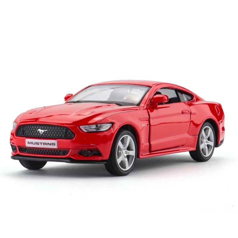 Ford Mustang GT 2015 Симуляция суперкара Литые и игрушечные транспортные средства Инерционный механизм и открывающиеся двери RMZ city 1:36 Коллекционная модель автомобиля из сплава