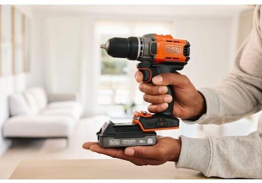 Дрель-шуруповёрт Black & Decker BCD382D1XBCD382D1XK QW With 1x2.0Ah Battery And Charger And Case