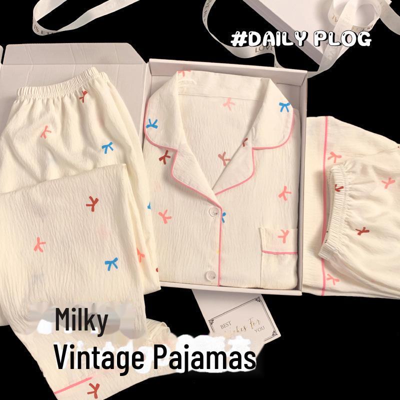 Летняя хлопковая пижама в клетку с цветочным принтом: Женский комплект из трех предметов с коротким рукавом в японском стиле - милая домашняя одежда в стиле интернет-знаменитостей.