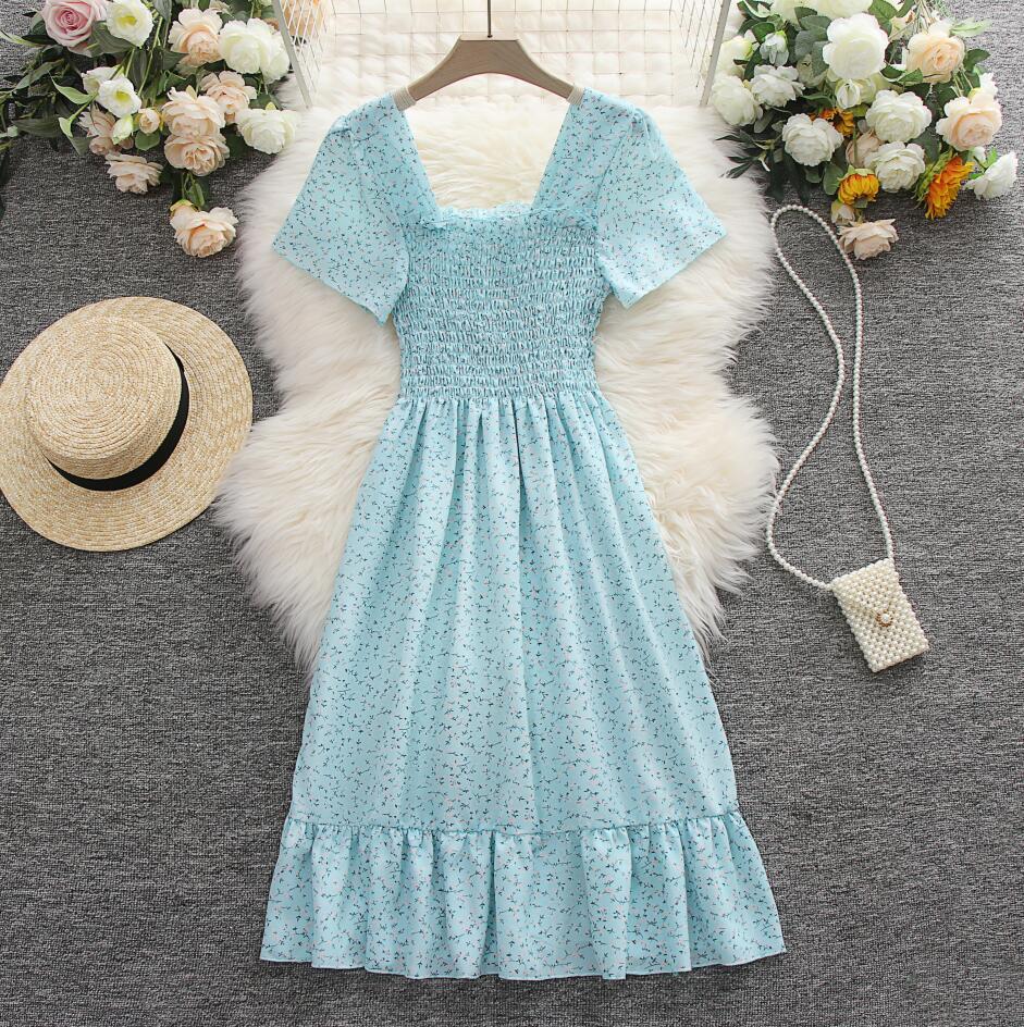 "French Retro Floral Square Neck Puff Sleeve Dress for Petite Women - High Waist, Sweet, Short Spring Style"