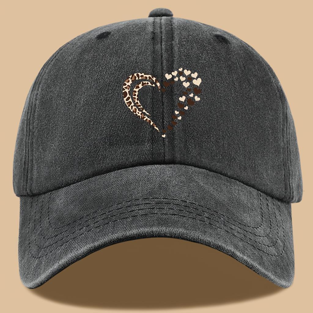 Leopard print heart print retro casual baseball cap suitable for parties, couples, and holidays as a gift for those around you!