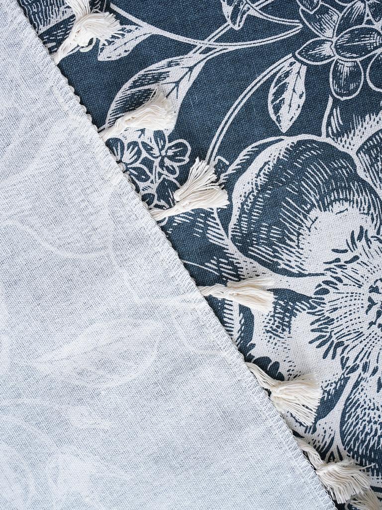 Elegant European Style Dining Tablecloth with Tassel for Living Room Kitchen Non-Slip Beautiful Luxury Floor Mat for Table