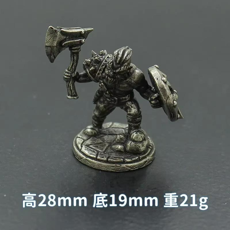 Vintage White Brass Miniature Dwarf Warrior Statue Desktop Board Game Warrior Model Toy Boys Desk Decorative Ornament Craft Gift