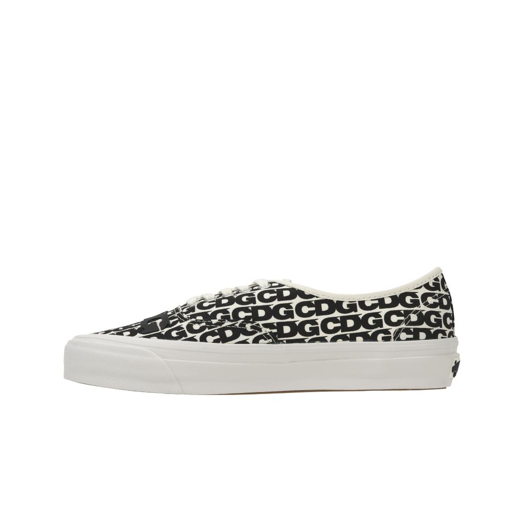 Comme Des Garçons x Vans Authentic 44 Универсальные Удобные Прочные Низкие Скейтбордические Кроссовки Унисекс Черные Белые VN000EEUUY6