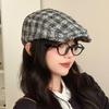 Японская ретро клетчатая шляпа спереди Осень и зима Универсальная ветрозащитная шляпа Женский уличный повседневный берет Газета Детская шляпа
