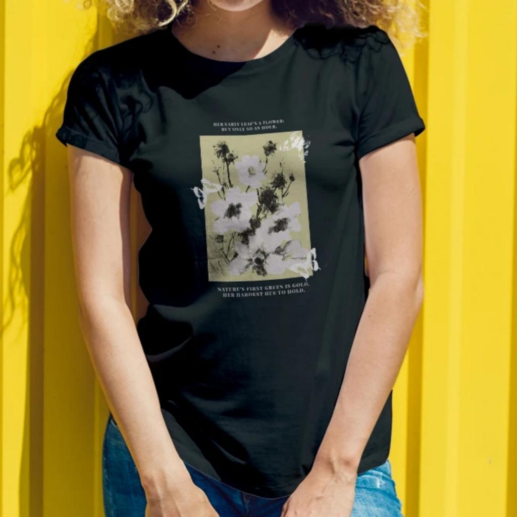 Женская футболка с коротким рукавом в художественном стиле с дизайном «Стихотворение о природе» с иллюстрацией цветов и графикой с литературной цитатой для элегантного образа