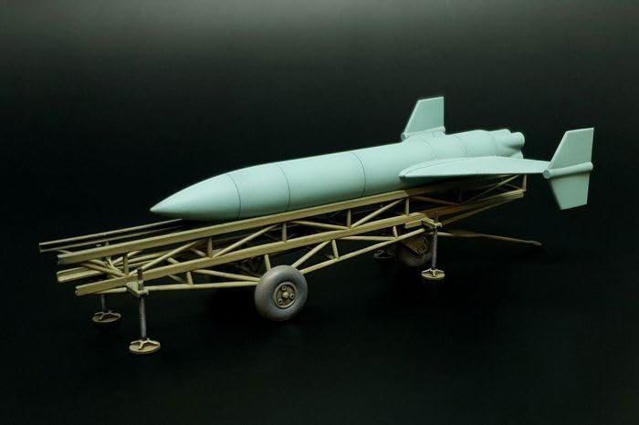 BRENGUN Feuerlily Rocket Resin Kit HAUBRS48017 1/48 F-55 Surface-to-Air с тележкой (Самолет)