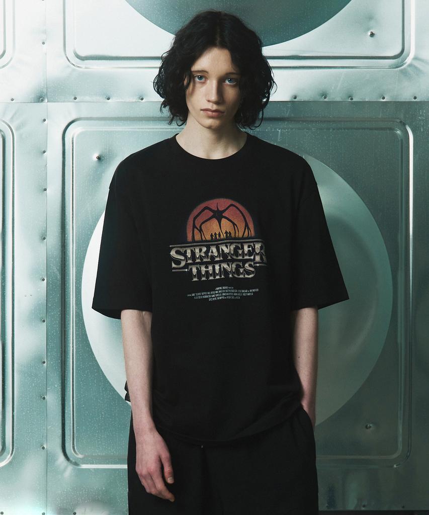 MUSINSA STANDARD [Stranger Things Collaboration] One Last Adventure T-Shirt [Black]
