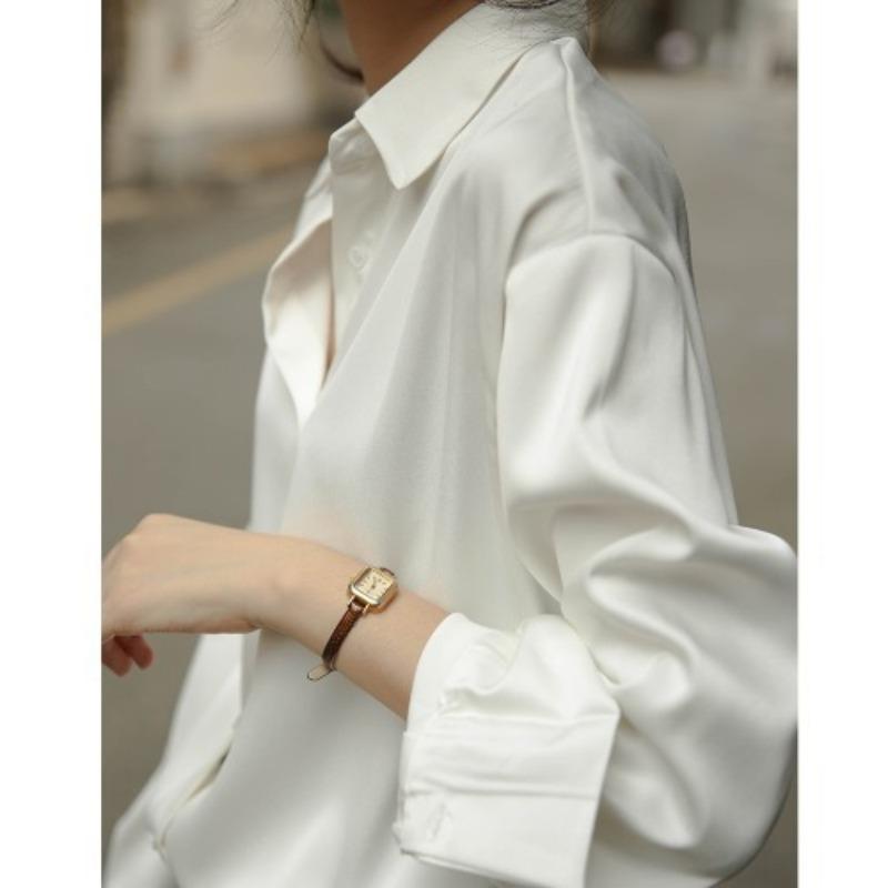 Повседневная женская рубашка Белая рубашка Женская дизайнерская блузка Sense Niche Retro Blouse Draped Blouse Mercerized Satin Loose Career Temperament Elegant Fashion Top