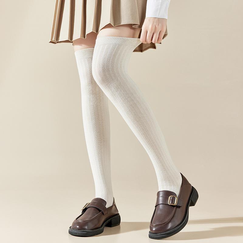 Female Spring and Autumn Solid Color Vertical Stripe All Kinds of Pressure Show Thin Preppy Style Calf Socks