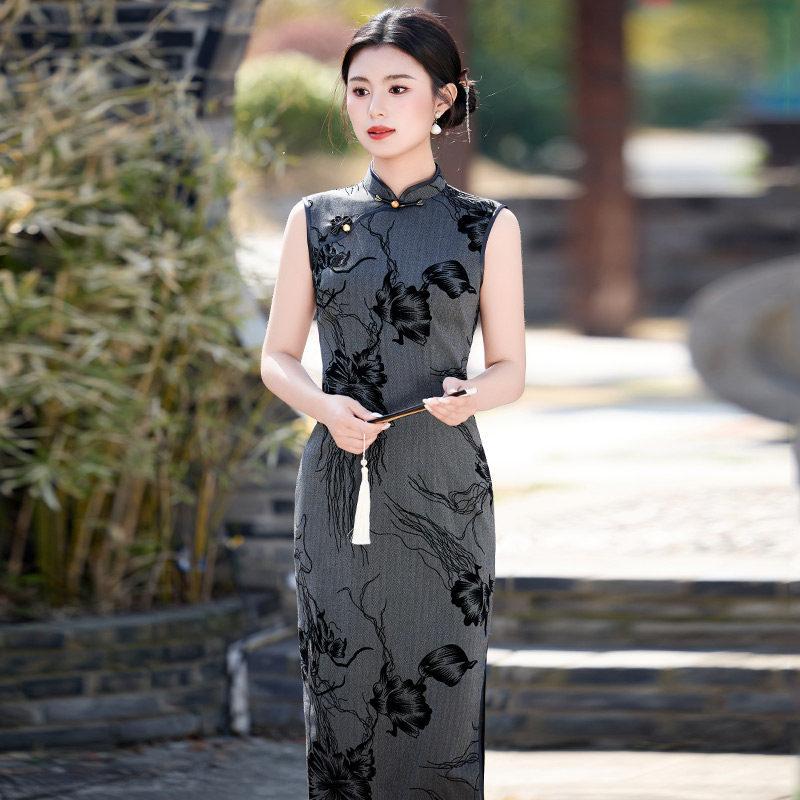 Sleeveless national style new Chinese Suzhou long improved cheongsam 1011 new women's high-end mother outfit for summer test
