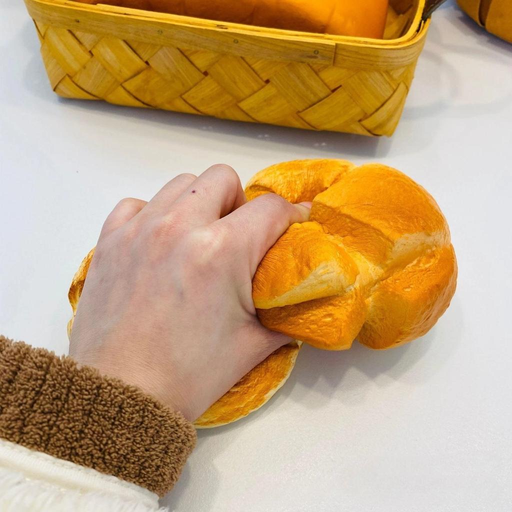 Мягкая squishy булочка для снятия стресса, медленно восстанавливающая форму, большого размера, ананасовая булочка, игрушка для снятия стресса, декорация для розыгрыша, уникальный подарок на день рождения