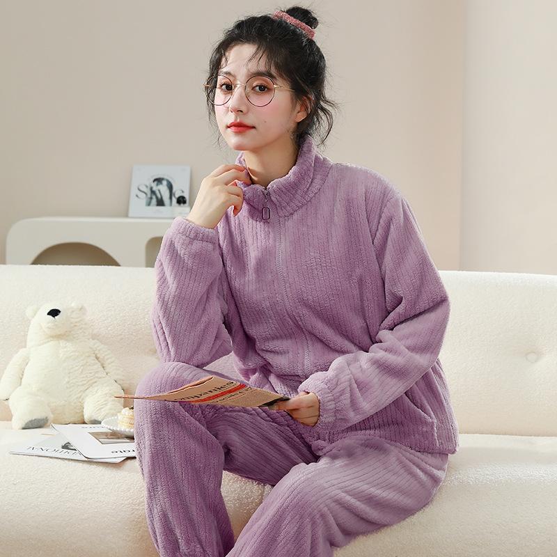 Домашняя одежда, женская пижама, коралловый флис, осень и зима, новый стиль, можно носить на улице, модный и теплый комплект пижамы