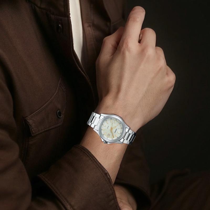 Seiko Spirit 100 метров водонепроницаемые солнечные Кварцевые Стальной ремешок 37 мм мужские часы белый циферблат SBPN069