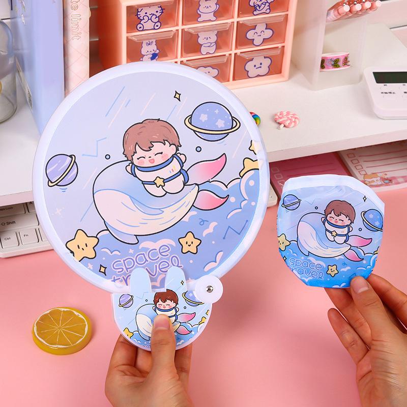 Милый карманный вентилятор с мультяшным узором, складной с ручкой, тканевая поверхность, ручной вентилятор, летний портативный