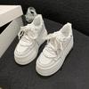 Маленькие белые туфли женские осенние толстые подошвы для пожилых людей с чувством повседневного спорта в высоких туфлях-булочках