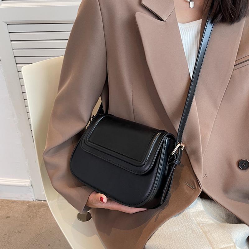 Новые модные трендовые сумки через плечо для женщин из искусственной кожи, однотонная сумка через плечо с клапаном, женские простые универсальные сумки-мессенджеры