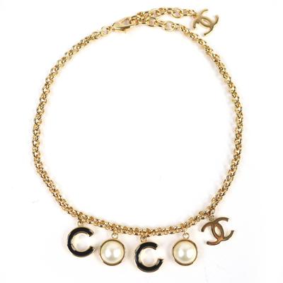 Отличное колье Логотип COCO Знак COCO Имитация жемчуга золотое B24B ABE238 Б/у