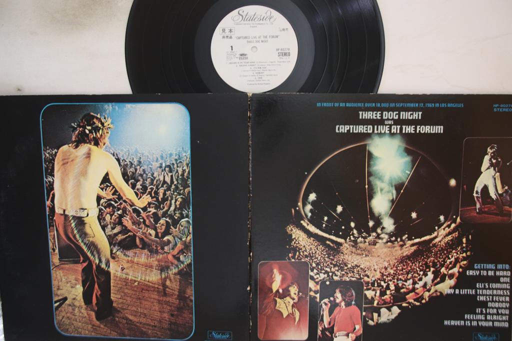 Виниловая пластинка THREE DOG NIGHT Записано вживую в The Forum HP80278PROMO STATESIDE 1969 Япония Рок Б/у
