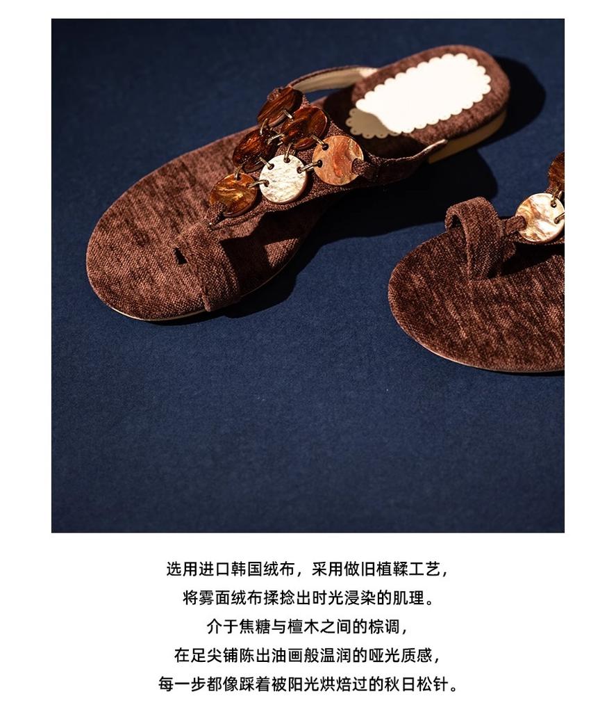 Pinch Slippers Women's Outer Wear Summer 2025 New Super Fire High-end Sense Sleeve Toe Flip-flops Flat Bottom French Beautiful Sandals