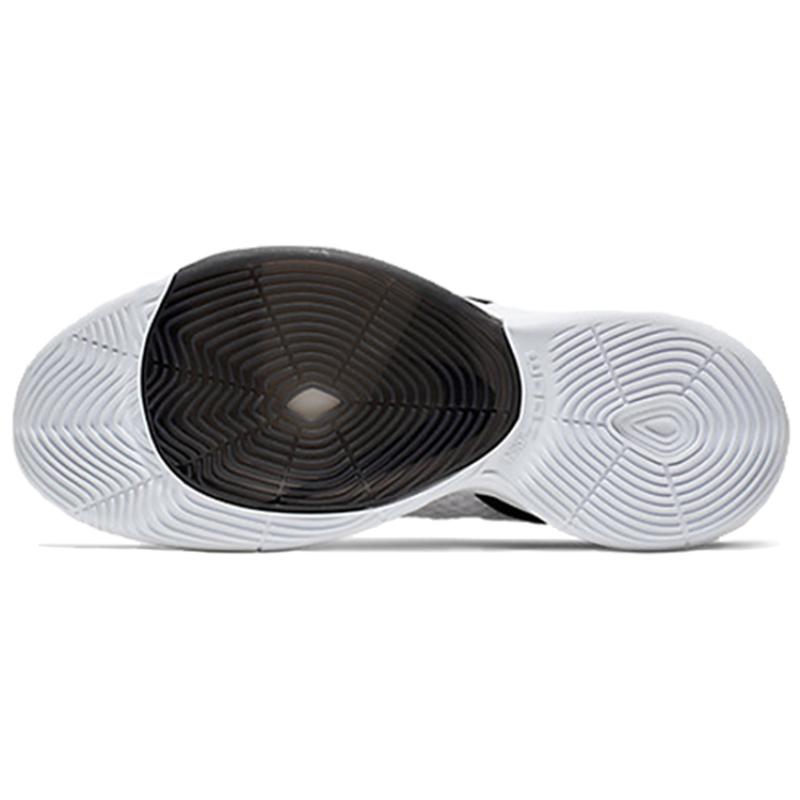 Nike Кроссовки Zoom Rize Team Белые повседневные BQ5468-100