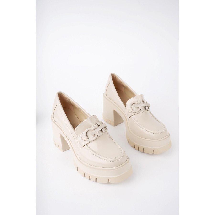 Женские лоферы на блочном каблуке с круглым носком