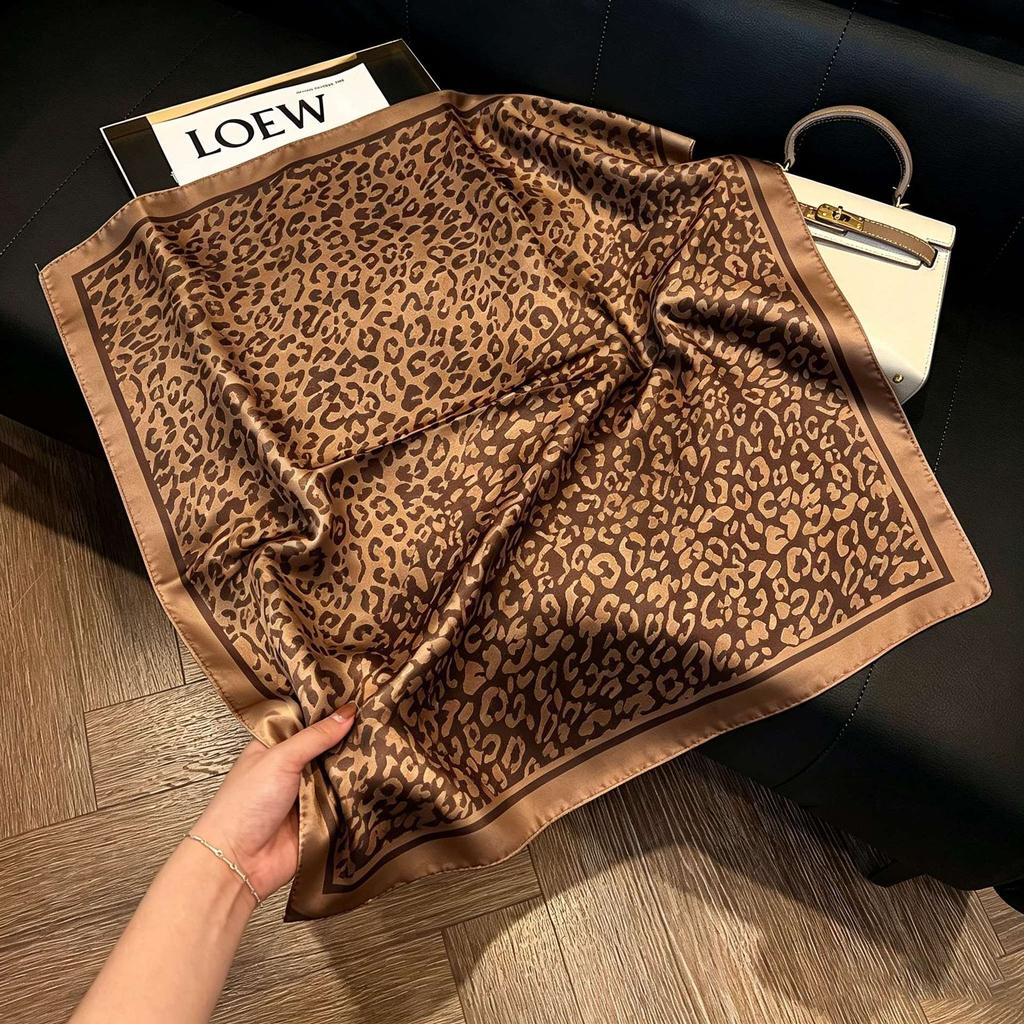 New silk satin 71 * 71 square scarf versatile foreign style simulation silk scarf middle-aged and elderly decorative scarf neck protection silk scarf