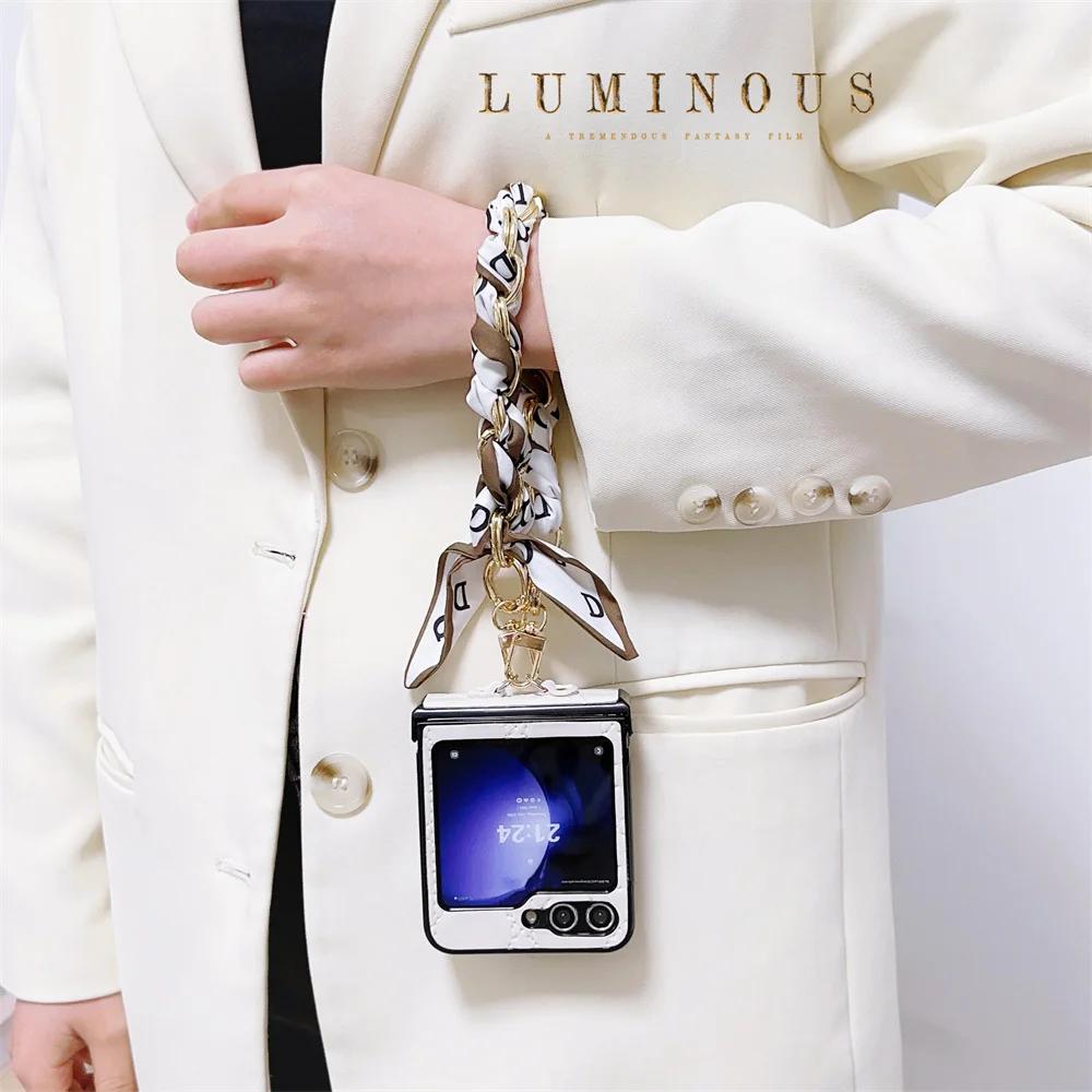 Wrist Strap Chain Silk PU Leather Phone Case for Samsung Galaxy Z Flip 6 5 4 3 Flip5 Flip4 Flip3 5G Protective Shockproof Cover