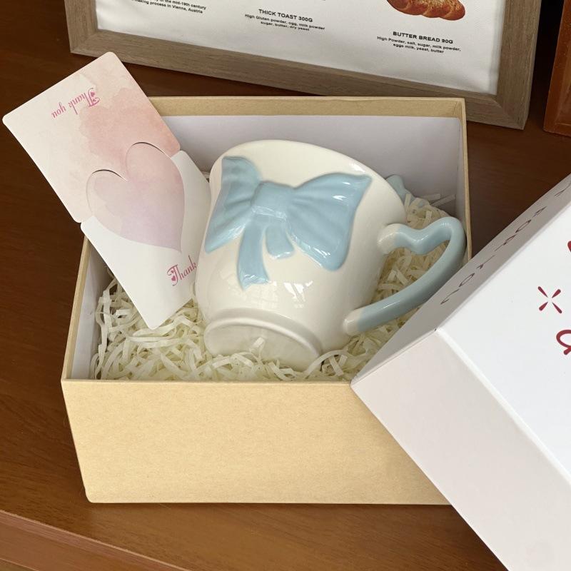 Cute Hand-painted Bow Mug Birthday Gift Girls Practical Ceramic Cup Girlfriends Souvenir Gift Box