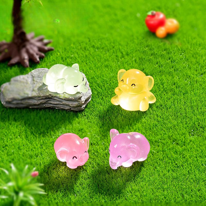 Micro Landscape Cartoon Cute Glow-in-the-dark Elephant Figure Decoration Diy Decorative Accessories Desktop Car Resin Decoration