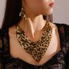 Леопардовый комплект ювелирных изделий золотого цвета, подарочные аксессуары для свадебной вечеринки, преувеличенные металлические ключицы, короткое ожерелье и серьги, женские комплекты
