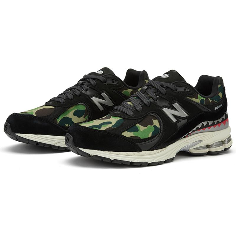 New Balance Кроссовки Bape X 2002R 'Apes Together Strong Black Camo' M2002RBF