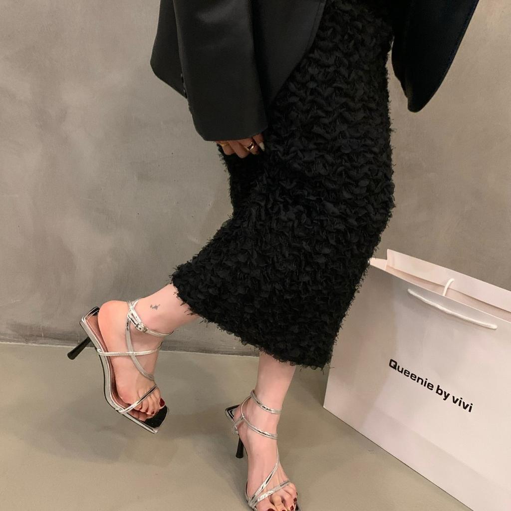 Французские босоножки на высоком каблуке, сказочные туфли 2024 года, новые летние темпераментные черные туфли на шпильке с ремешком в римском стиле