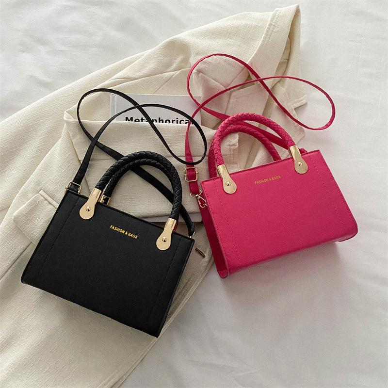 Маленькая сумка для женщин. Новые модные и стильные сумки высокого класса. Модная универсальная сумка через плечо на одно плечо.