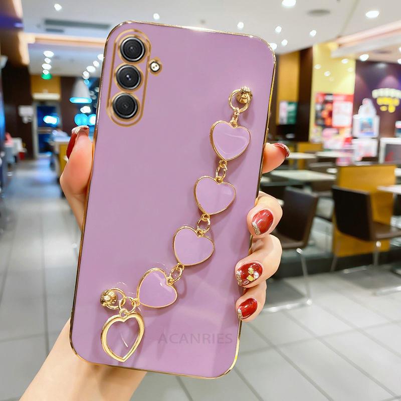 Luxury Plating Love Heart Bracelet Case For Samsung Galaxy A14 A54 A34 A24 4G 5G Wrist Band Chain Cover On A 14 54 34 24