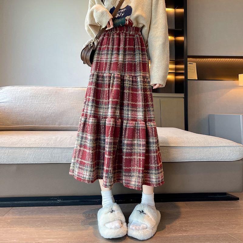 Ретро-шерстяная юбка миди в красную клетку с эластичным поясом и большим клешем