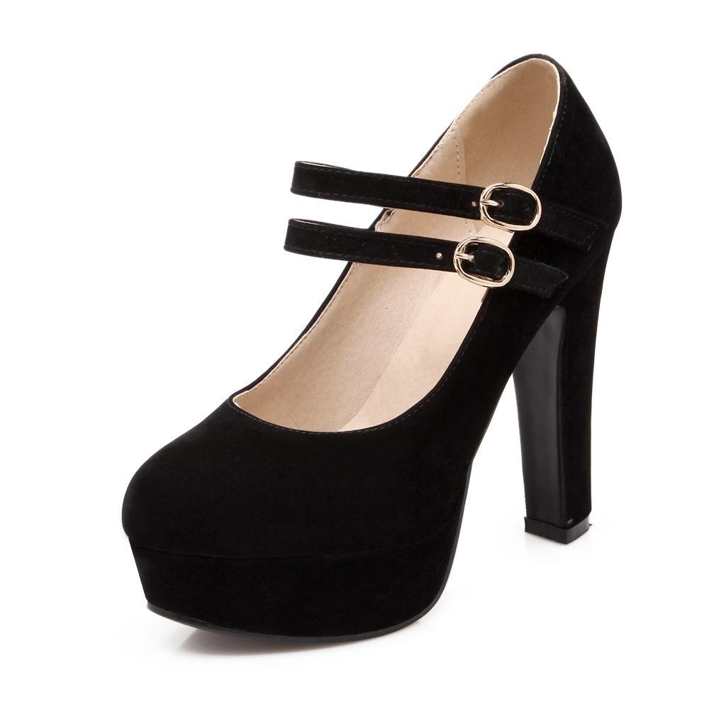 Короткие модные женские ботинки на среднем каблуке с пряжкой 2025 новые зимние матовые короткие туфли-трубы в корейском стиле на высоком каблуке