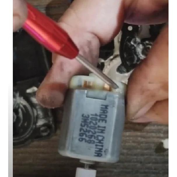 1020268 Rear Left Sliding Door Actuator Motor for Kia Sedona Carnival 2006-2014 Repair 814404D503 Inner Small Motor