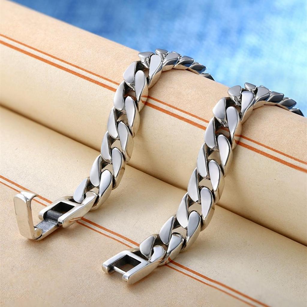 Sterling Silver Cuban Chain: Unisex, Retro Style, Snap Closure, 925 Silver Craftsmanship.