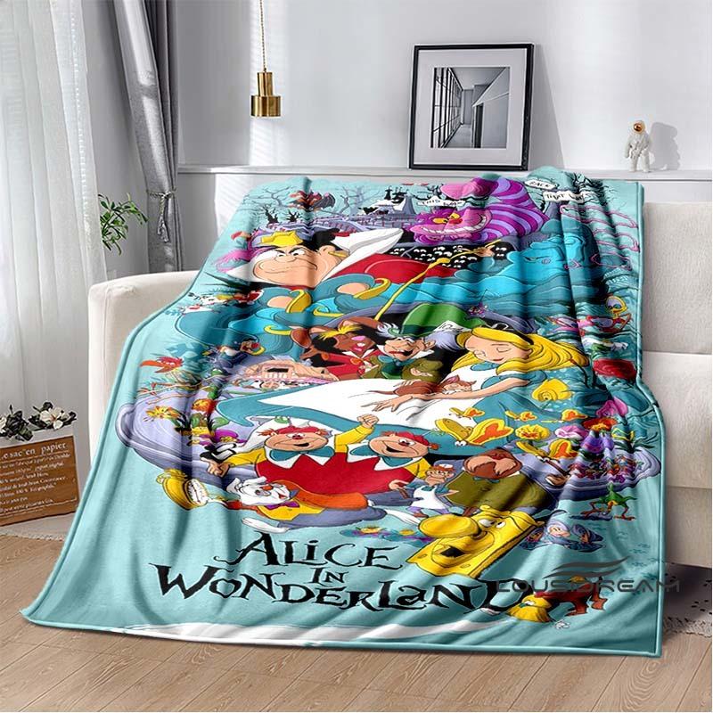 Alice in Wonderland Cartoon Print Plush Blanket, Extra Large Size, Warm and Comfortable, Suitable for Bed and Sofa Decoration.