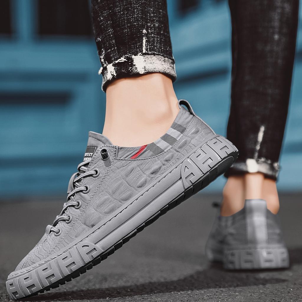 Мужская обувь, летняя новая классическая дизайнерская круглая удобная дышащая модная повседневная обувь, мужская парусиновая обувь высокого качества, маленькие белые туфли