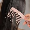 Расческа с двумя рядами изогнутых крупных зубьев, с широкими зубьями, специальная для дам, для завивки, пластиковая, большая, для пышных, длинных и вьющихся волос, расческа для укладки