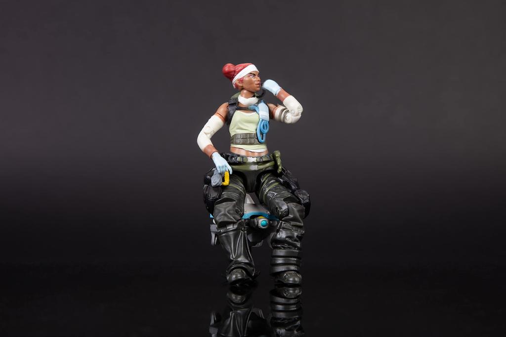 Electronic Arts Apex Legends Lifeline Action Figure for Collectors 6-inch