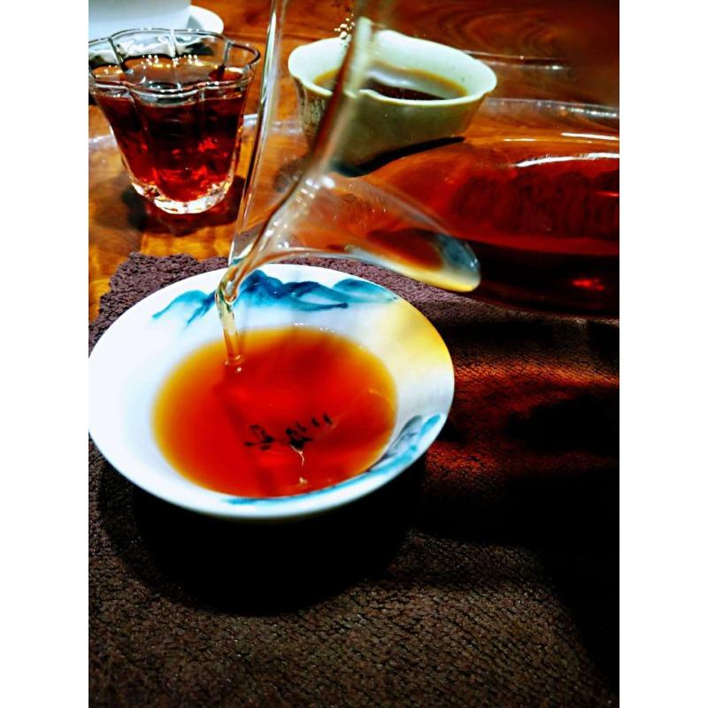 Мэнхайский спелый чай Юньнаньский чай с семью пирожными Мэнхай Чэнь Юнь спелый чай 357г/12.59унц.