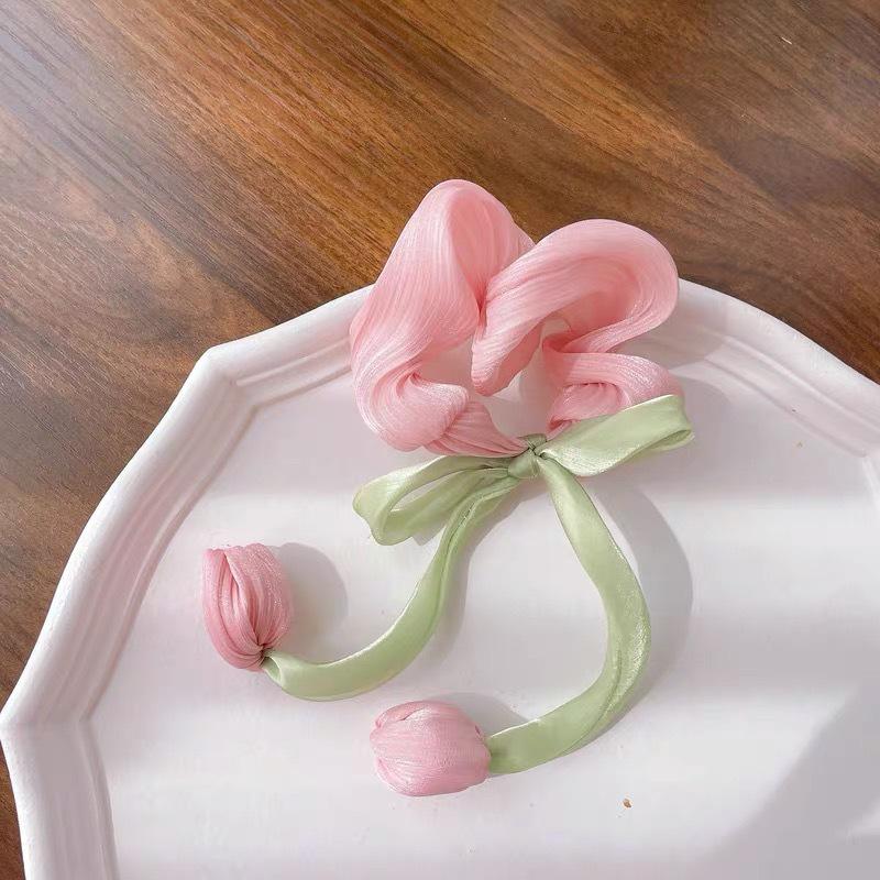 Весенне-летняя цветочная заколка для волос: Дизайн «Лилия, Роза и Гибискус»