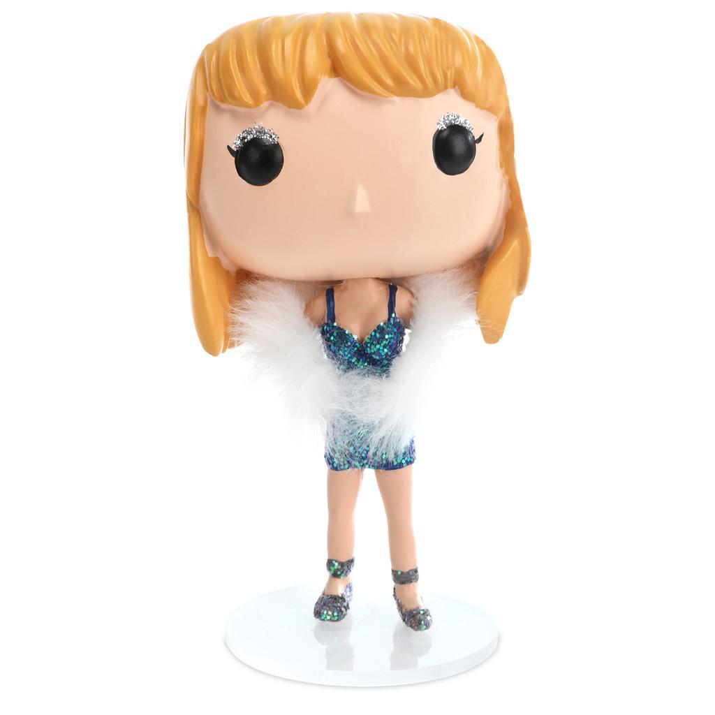 Modern Minimalist Taylor Swift Resin Doll Figurine Decorative Piece For Home And Office Spaces